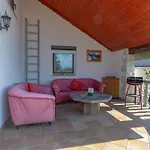 House Aronija With Swimming Pool Grude