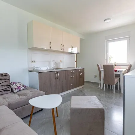 Apartment House Aronija With Swimming Pool Grude