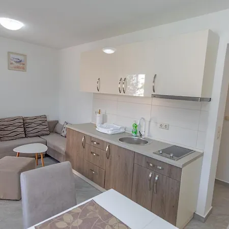 House Aronija With Swimming Pool Lejlighed Grude