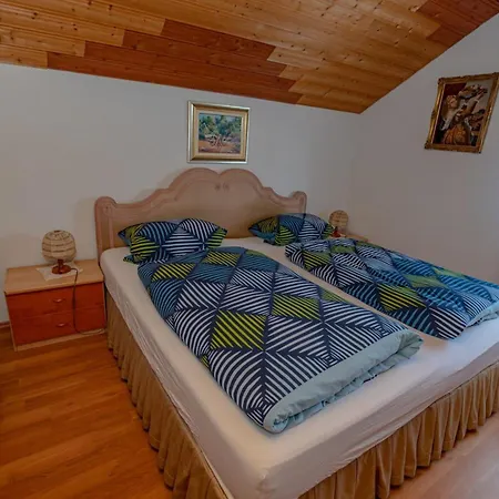 Apartment House Aronija With Swimming Pool