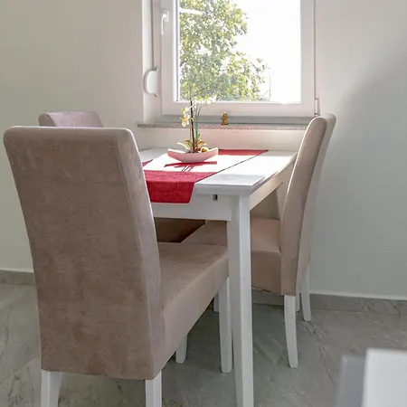 House Aronija With Swimming Pool Grude