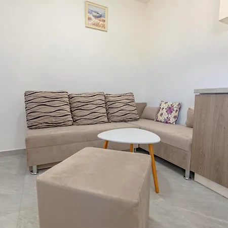 House Aronija With Swimming Pool Lejlighed