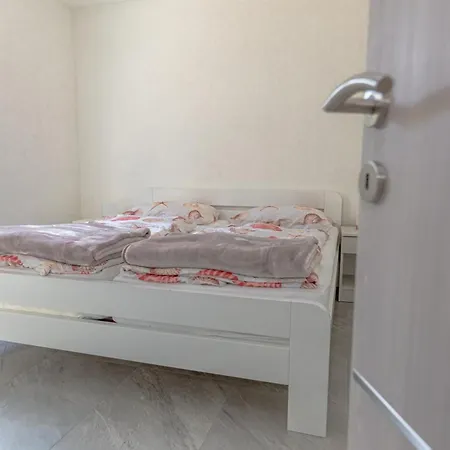 Apartment House Aronija With Swimming Pool Grude