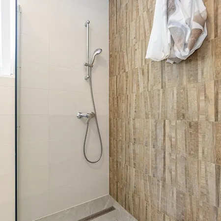 Apartment House Aronija With Swimming Pool Grude